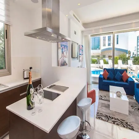Oceanview Luxury 138