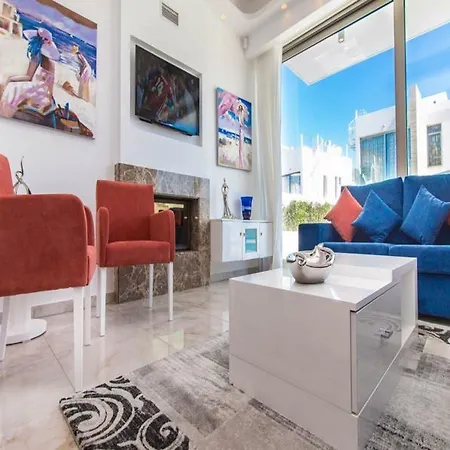 Oceanview Luxury 138 *